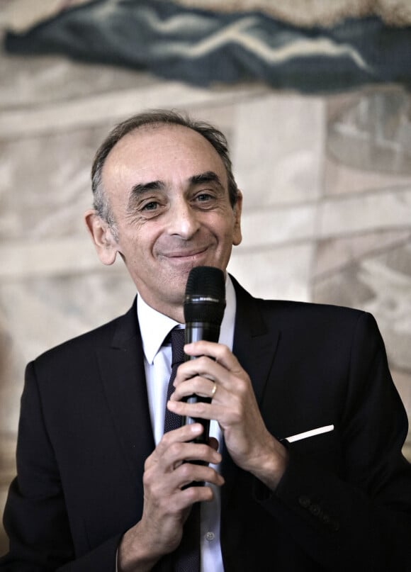 Portrait de Eric Zemmour à Paris lors d'une intervention au Cercle de l'Union interalliée le 18 novembre 2021.