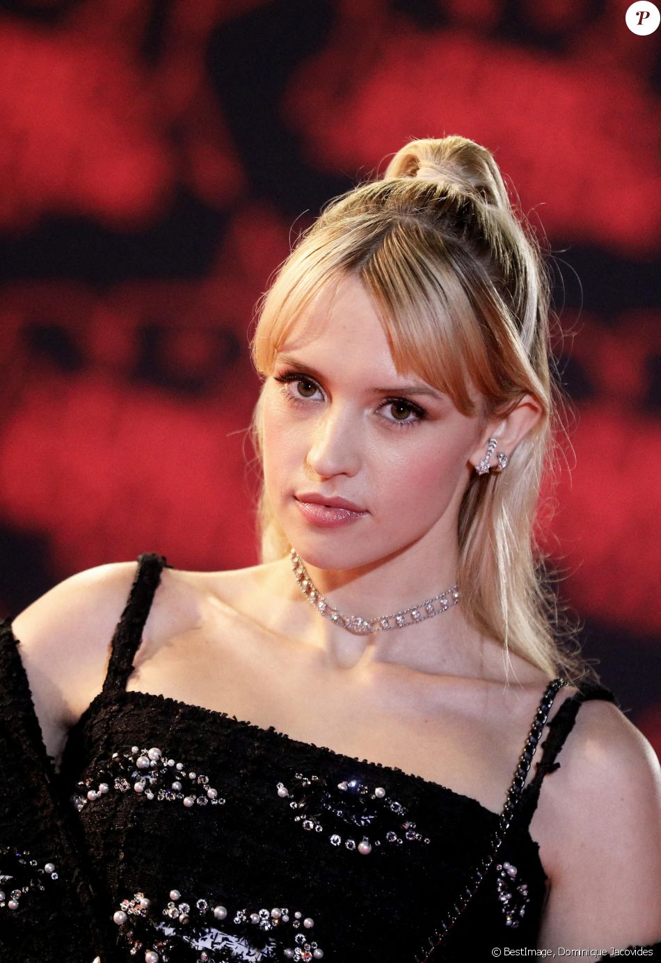 Angèle - 23e édition des NRJ Music Awards 2021 au Palais des Festivals