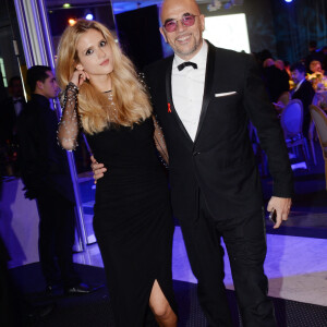 Pascal Obispo et sa femme Julie Hantson à la 17ème édition du "Dîner de la mode du Sidaction" au Pavillon d'Armenonville à Paris, France, le 24 janvier 2019. © Rachid Bellak/Bestimage