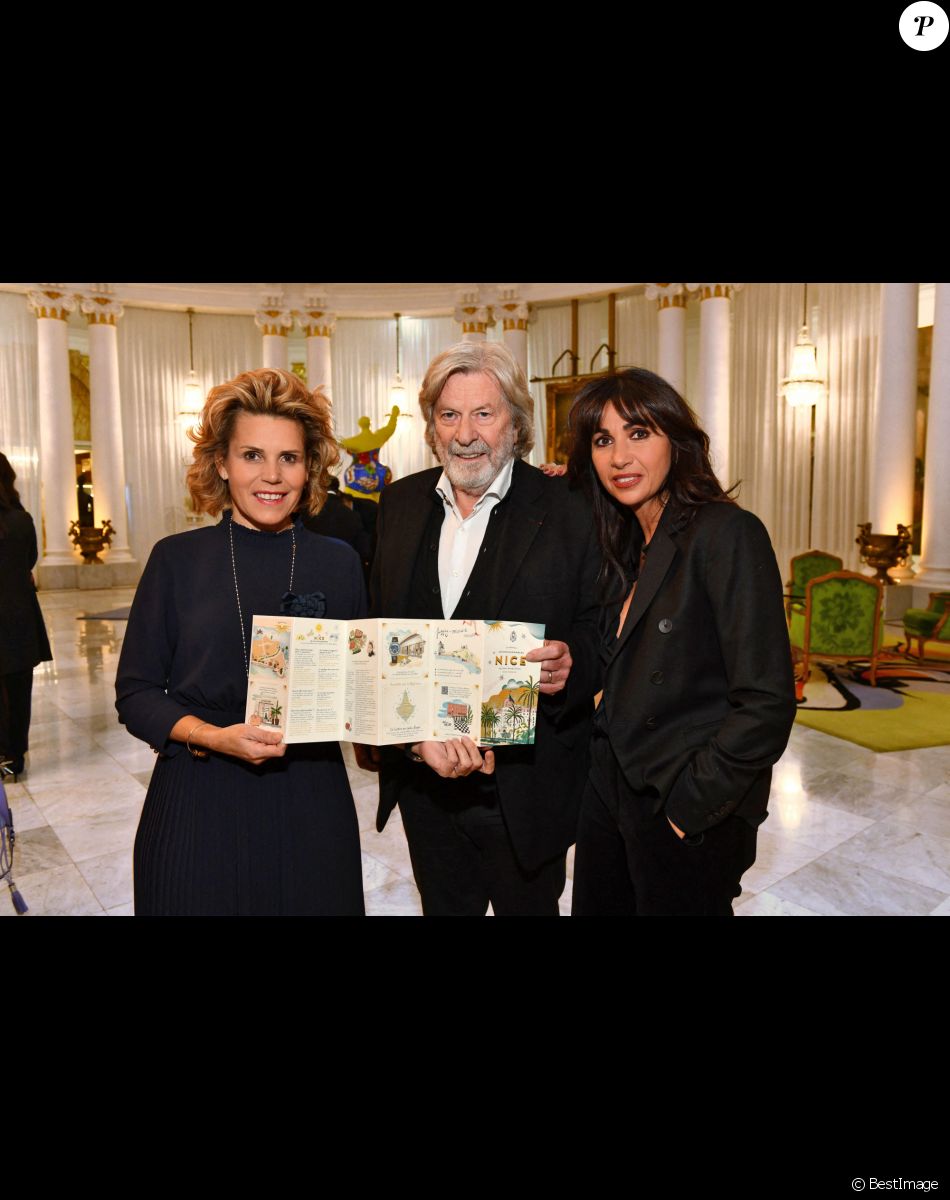 Exclusif - Laura Tenoudji Estrosi, Daniel Benoin, le directeur du théâtre Anthéa à Antibes, et sa femme Nathalie, créateurs du Festival Cineroman à Nice, lors de l'inauguration de la boutique de l'Hôtel Negresco "Jeanne" à Nice, le 29 novembre 2021. © Bruno Bebert/Bestimage