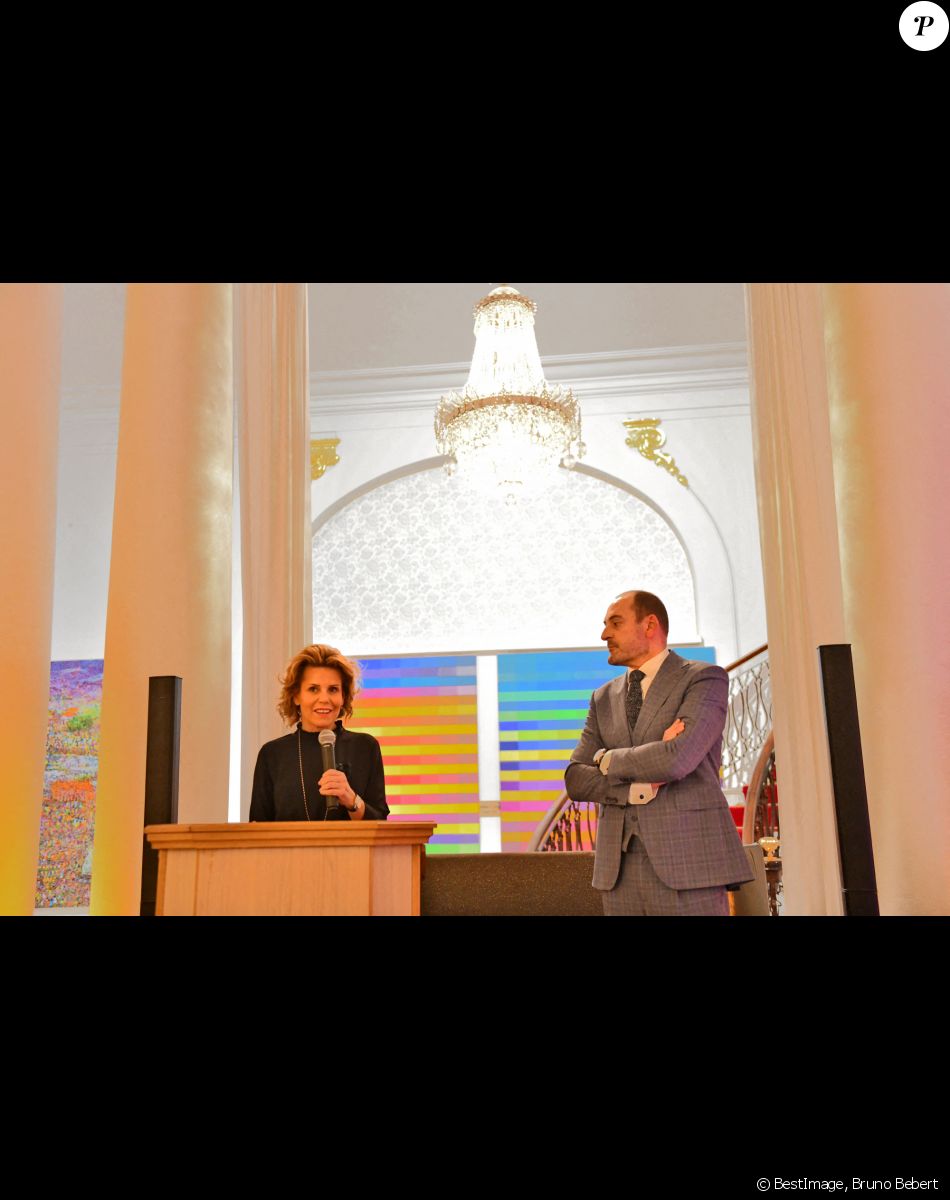 Exclusif - Laura Tenoudji Estrosi et Lionel Servant, le directeur de l'hôtel Negresco, lors de l'inauguration de la boutique de l'Hôtel Negresco "Jeanne" à Nice, le 29 novembre 2021. © Bruno Bebert/Bestimage