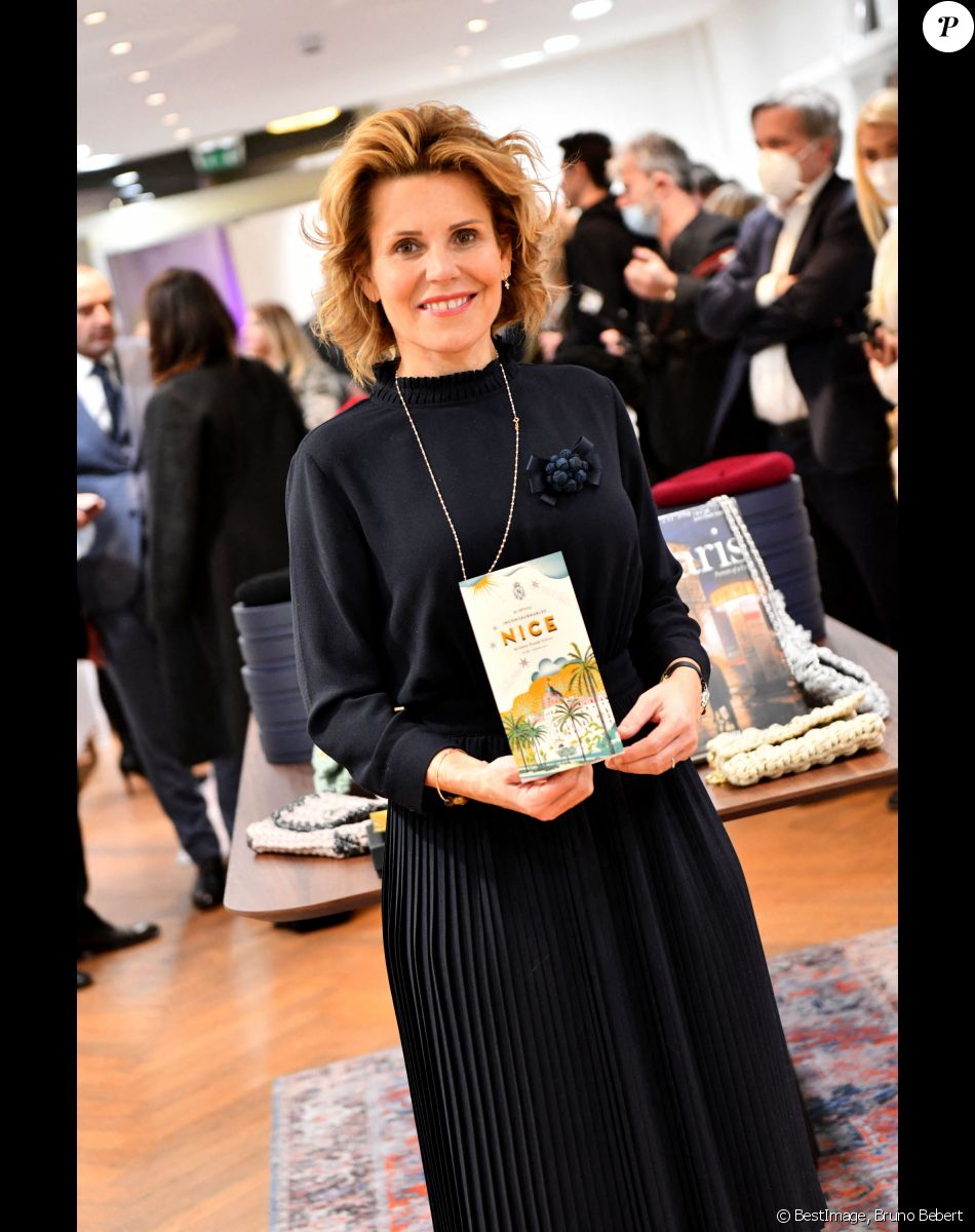 Exclusif - Laura Tenoudji Estrosi a présenté son second guide des adresses incontournables de Nice lors de l'inauguration de la boutique de l'Hôtel Negresco "Jeanne" à Nice, le 29 novembre 2021. © Bruno Bebert/Bestimage