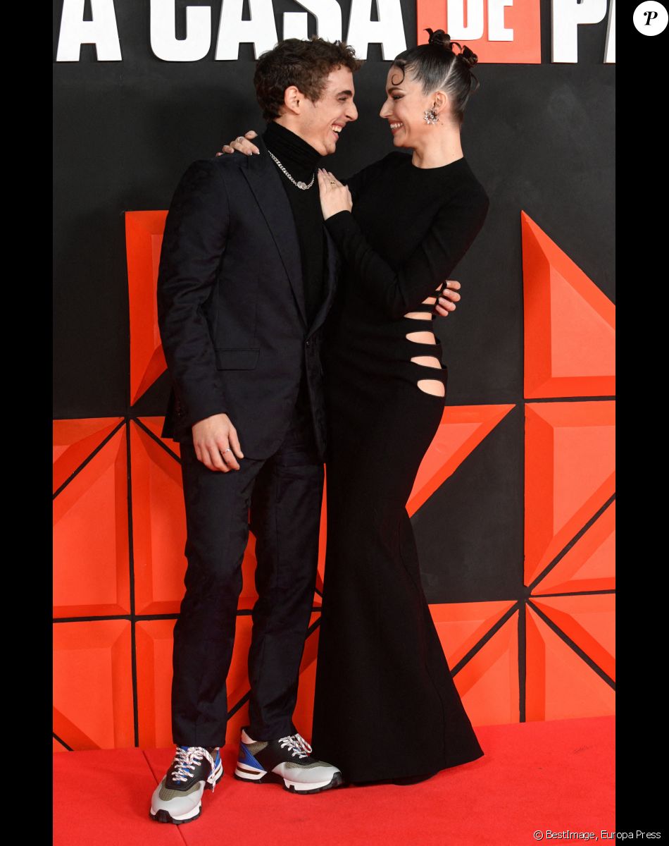 Úrsula Corberó et Miguel Herrán à la première de la série "La Casa De Papel - Saison Finale" à Madrid.