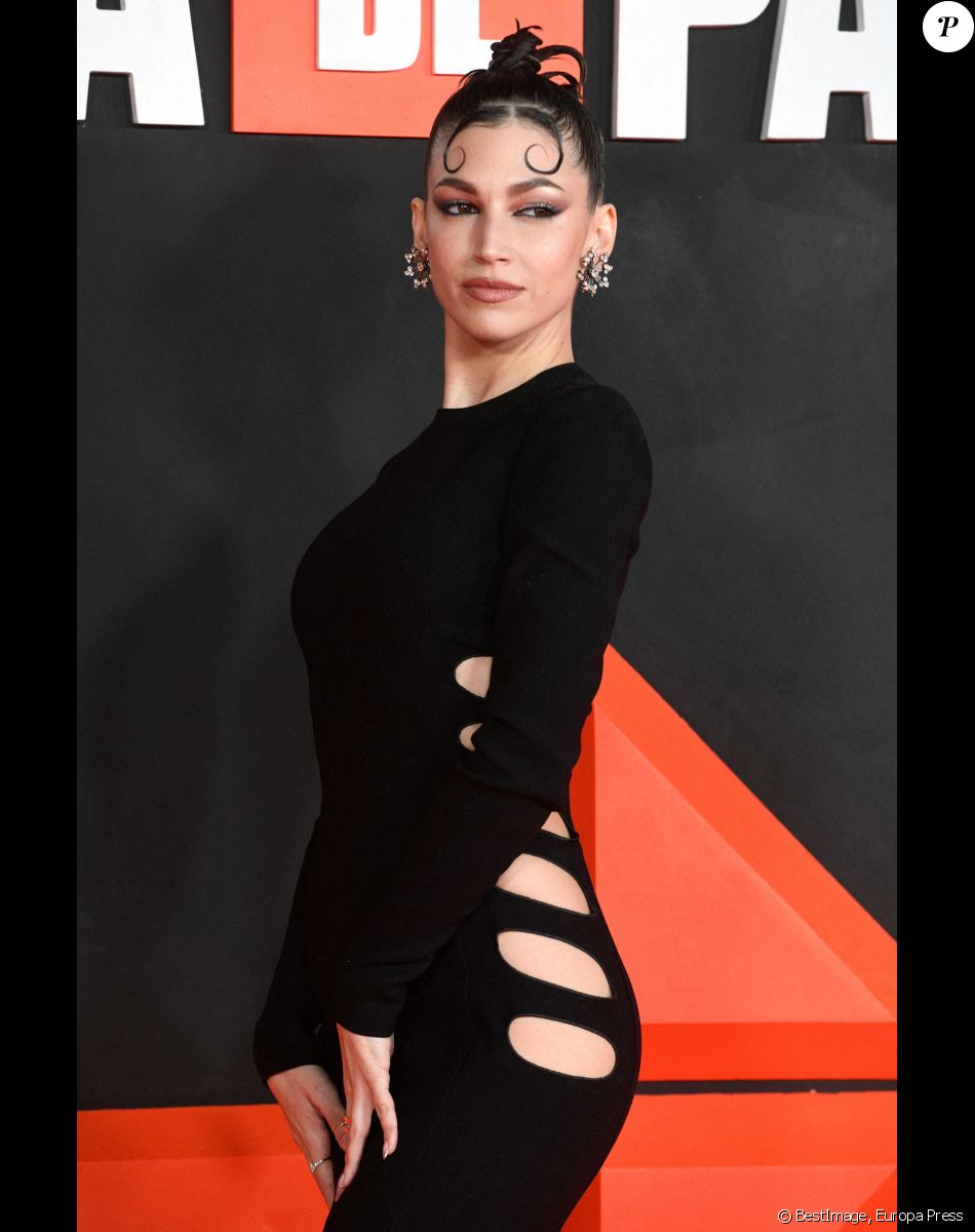 Úrsula Corberó à la première de la série "La Casa De Papel - Saison Finale" à Madrid, le 30 novembre 2021.