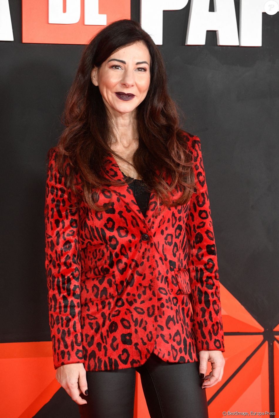 Esther Martínez Lobato à la première de la série &quot;La Casa De Papel - Saison Finale&quot; à Madrid, le 30 novembre 2021.
