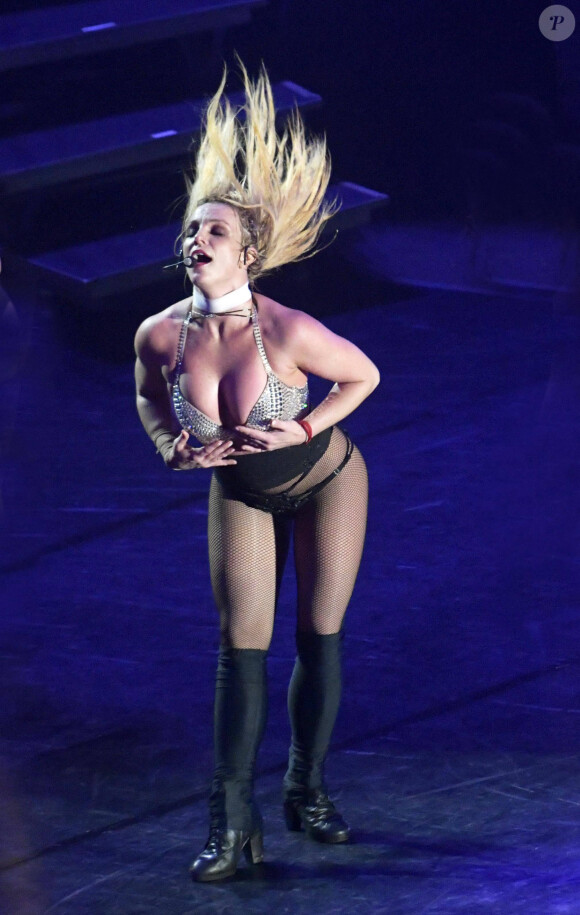 Britney Spears en concert à la Tower Headland à Blackpool au Royaume-Uni, le 1er septembre 2018. 