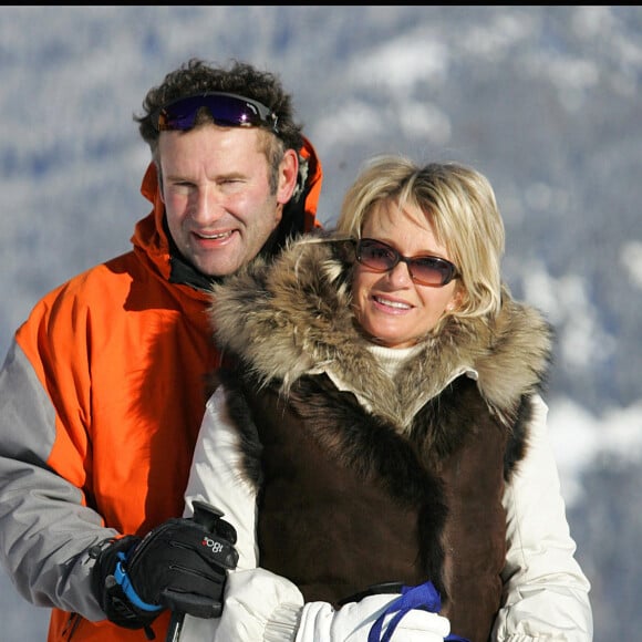 Archive - Sophie Davant et Pierre Sled à Courchevel © Guillaume Gaffiot/Bestimage