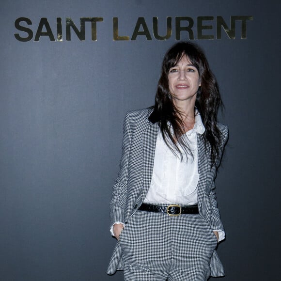 Charlotte Gainsbourg - Photocall du défilé Saint Laurent collection Printemps-Eté 2022 lors de la fashion week à Paris, le 28 septembre 2021. © Olivier Borde/Bestimage 