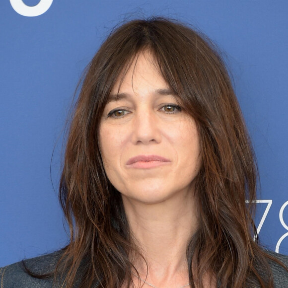Charlotte Gainsbourg au photocall du film "Sundown" lors du festival international du film de Venise (La Mostra), à Venise, Italie, le 5 septembre 2021. 