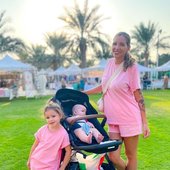 Julia Paredes avec ses enfants Luna et Vittorio