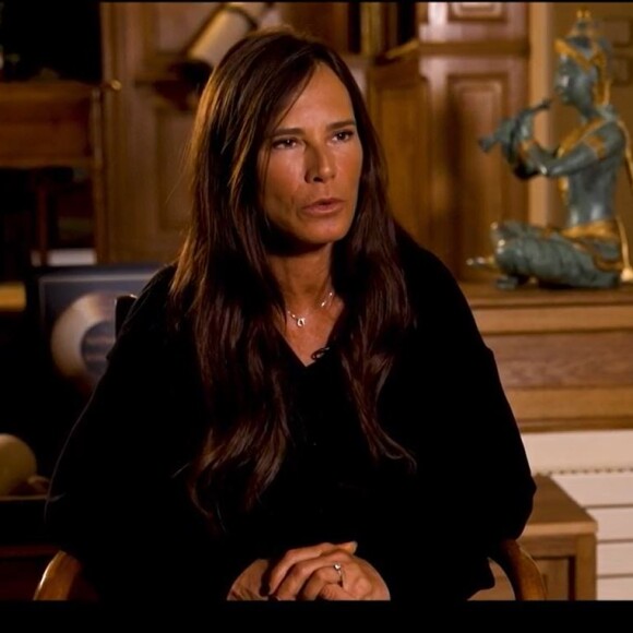 Nathalie Marquay et Jean-Pierre Pernaut parlent sans tabou du cancer du poumon du présentateur, dans le documentaire "Jean-Pierre Pernaut, la vie d'après", le 9 décembre 2021, sur C8
