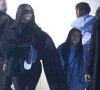 Exclusif - Kim Kardashian et ses enfants North et Saint assistent au concert caritatif "Free Larry Hoover" de Kanye West et Drake au Memorial Coliseum à Los Angeles.