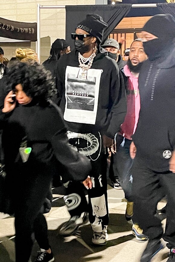 Exclusif - Le rappeur 2 Chainz assiste au concert caritatif "Free Larry Hoover" de Kanye West et Drake au Memorial Coliseum à Los Angeles, le 9 décembre 2021.