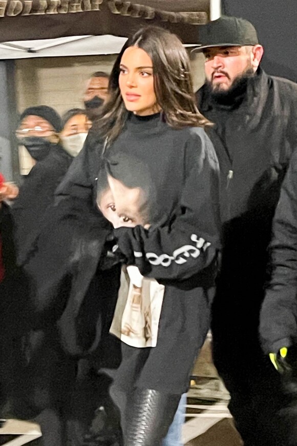 Exclusif - Kendall Jenner assiste au concert caritatif "Free Larry Hoover" de Kanye West et Drake au Memorial Coliseum à Los Angeles, le 9 décembre 2021.