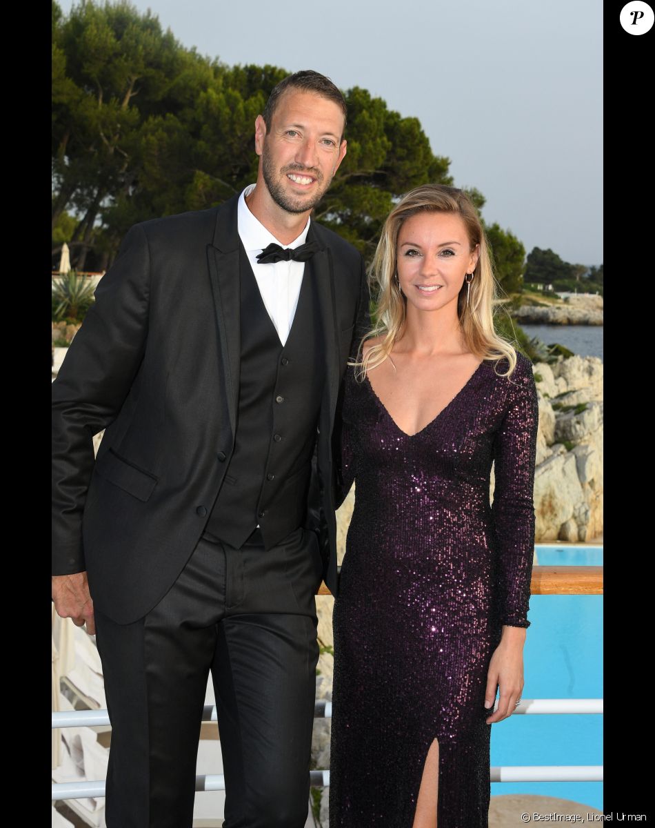 Exclusif - Alain Bernard et sa fiancée Faustine lors de la soirée de gala de la Croix Rouge à l'hôtel du Cap-Eden-Roc au Cap d'Antibes le 14 juin 2019. © Lionel Urman / Bestimage