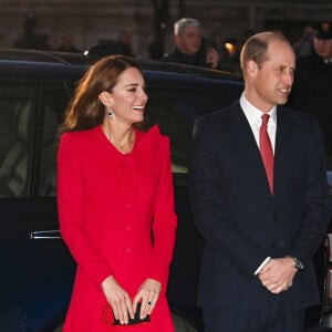 Le prince William, duc de Cambridge, et Catherine (Kate) Middleton, duchesse de Cambridge, assistent au service de chant communautaire Together At Christmas à l'abbaye de Westminster, à Londrtes, Royaume Uni, le 8 décembre 2021.