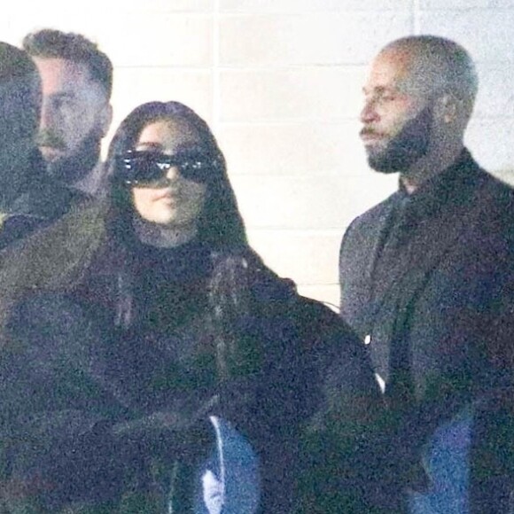 Exclusif - Kim Kardashian et ses enfants North et Saint assistent au concert caritatif "Free Larry Hoover" de Kanye West et Drake au Memorial Coliseum à Los Angeles, le 9 décembre 2021.
