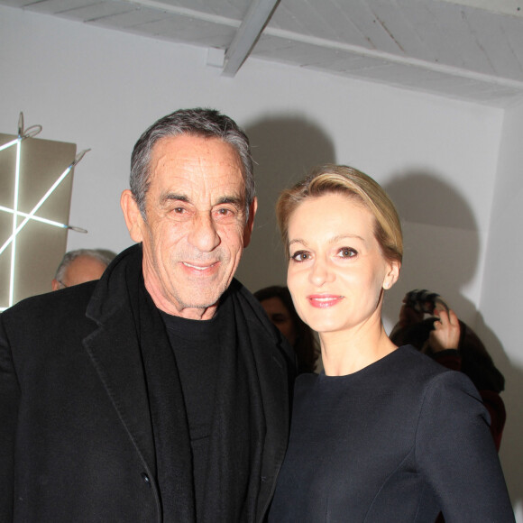 Exclusif - Thierry Ardisson et sa femme Audrey Crespo-Mara - Soirée de lancement du livre de Florence Belkacem (Coccinelle) à la galerie Kamel Mennour à Paris le 12 mars 2020