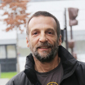 Exclusif - Mathieu Kassovitz à son arrivée dans les studios de la radio RMC à Paris. Le 16 décembre 2020
