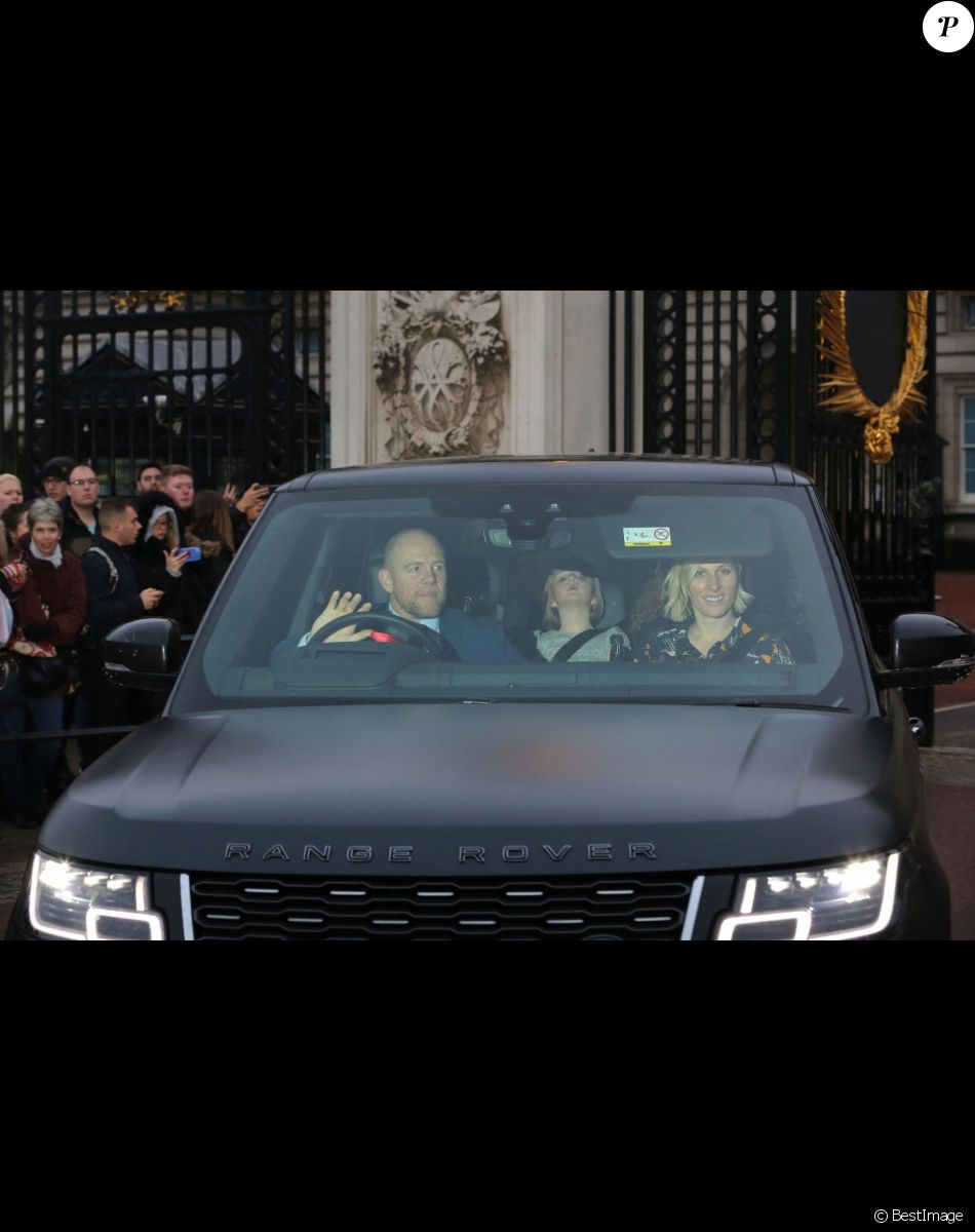 Mike Tindall, Zara Tindall (Phillips) - Les membres de la famille royale à la sortie du déjeuner de Noël au palais de Buckingham à Londres le 18 décembre 2019.