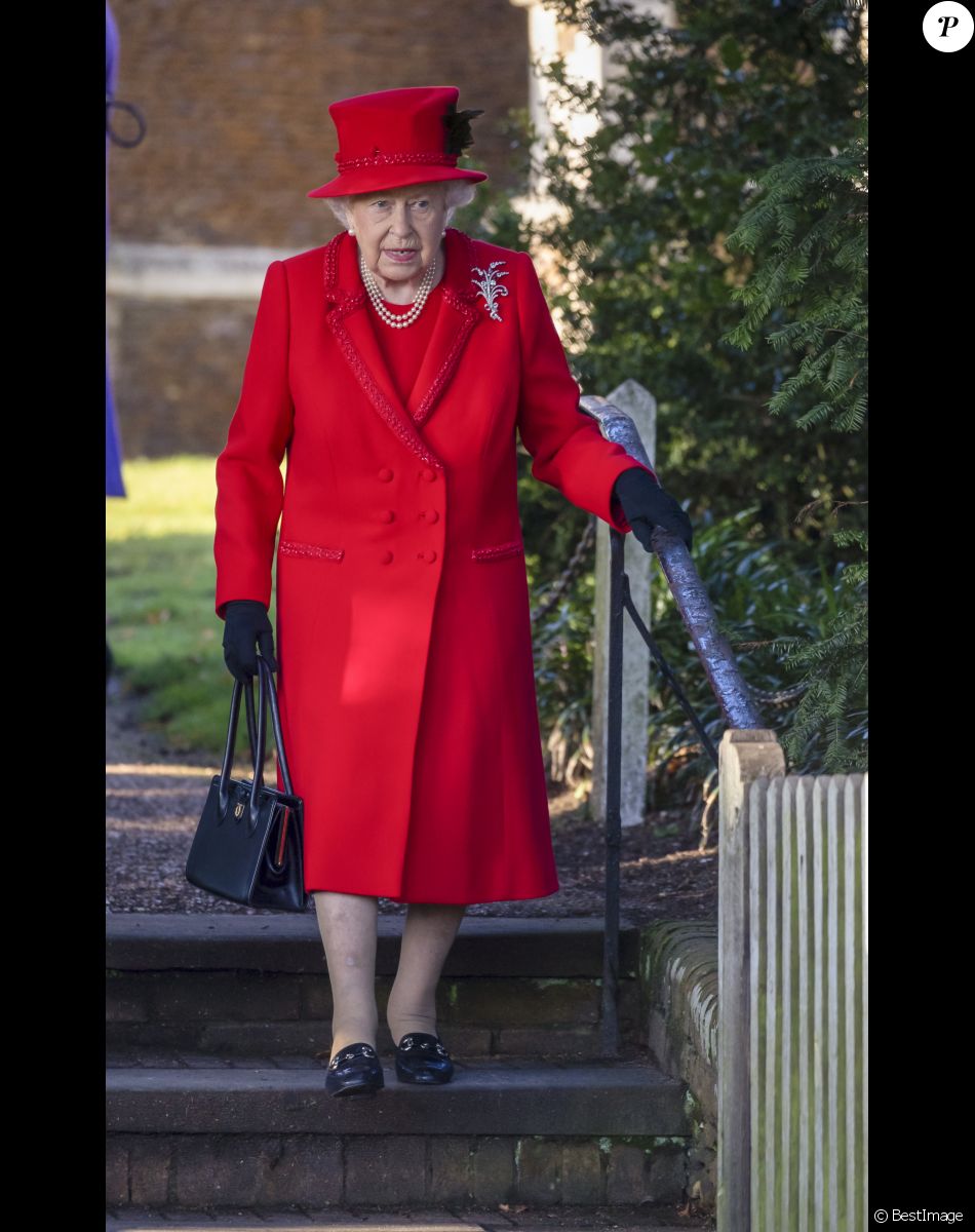 La reine Elisabeth II d'Angleterre lors de la messe de Noël en l'église Sainte-Marie-Madeleine à Sandringham.