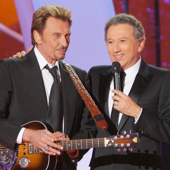 Johnny Hallyday, Laurent Gerra et Michel Drucker le 24 novembre 2007 dans l'émission "Tenue de soirée" à nantes.
