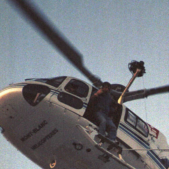 Johnny Hallyday lors de son arrivée en hélicoptère au Stade de France, en 1998.