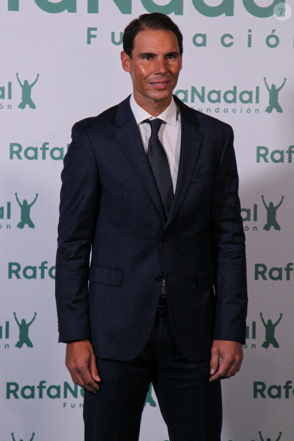 Rafael Nadal fête le 10 ème anniversaire de son association "RafaNadal Foundation" au Consulat italien à Madrid, le 18 novembre 2021.