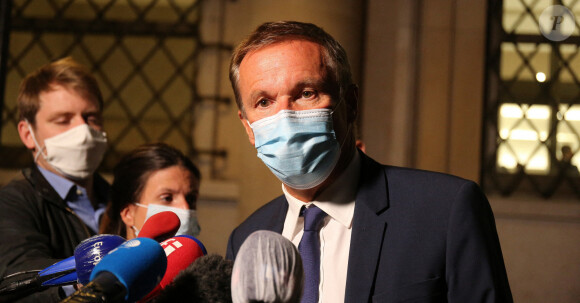 Nicolas Dupont-Aignan - Réunion d'information au sujet de l'épidémie de coronavirus (COVID-19) au ministère de la santé à Paris le 22 septembre 2020. © Panoramic / Bestimage