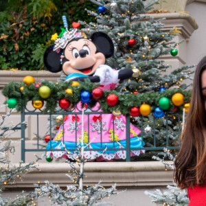 Jenifer Bartoli - Les célébrités fêtent Noël à Disneyland Paris en novembre 2021. La féérie de Noël brille de mille feux à Disneyland Paris ! © Disney via Bestimage
