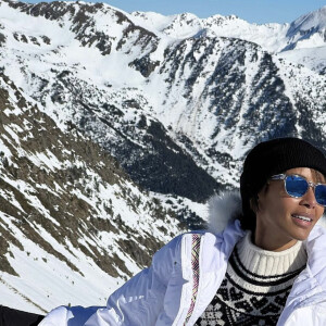 Sonia Rolland en vacances en Andorre. Décembre 2021.
