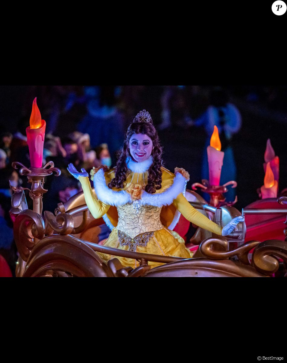 Parade Étincelante de Noël à Disneyland Paris. Marne-La-Vallée, novembre 2021. © Disney via Bestimage