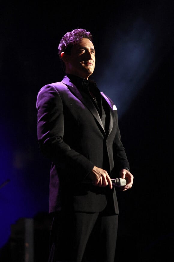 Carlos Marin, du groupe Il Divo, lors d'un concert en 2009 au Hammersmith Apollo.