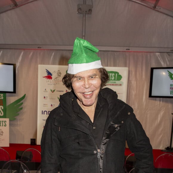 Grichka Bogdanov (Bogdanoff) - Lancement officiel des "Pères Noël Verts" du Secours Populaire sur la place de l'Hôtel de Ville à Paris le 25 novembre 2019. © Jack Tribeca/Bestimage