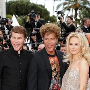 Grichka Bogdanoff, Igor Bogdanov et sa compagne Julie Jardon - Montée des marches du film " Solo : A Star Wars Story " lors du 71ème Festival International du Film de Cannes. Le 15 mai 2018 © Borde-Jacovides-Moreau/Bestimage