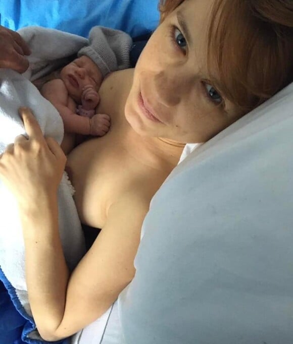 Alice Dufour a donné naissance à son premier enfant, qu'elle partage avec son compagnon François Vincentelli. Sur Instagram, le 28 décembre 2021.