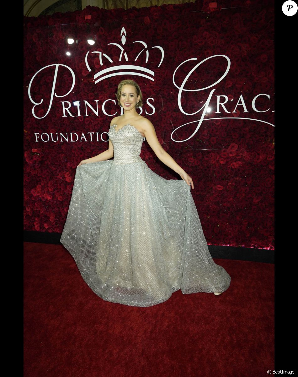 Jazmin Grace-Grimaldi au photocall de la soirée Princess Grace Awards 2019 à l'hôtel Plaza de New York le 25 novembre 219.