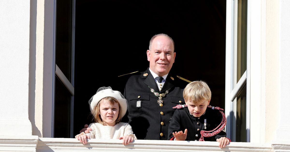 Albert of Monaco: Very first photo of his four children together!