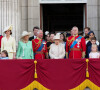 Catherine (Kate) Middleton, duchesse de Cambridge, le prince George de Cambridge, la princesse Charlotte de Cambridge, le prince Louis de Cambridge, Camilla Parker Bowles, duchesse de Cornouailles, le prince Charles, prince de Galles, la reine Elisabeth II d'Angleterre, le prince Andrew, duc d'York, le prince Harry, duc de Sussex, et Meghan Markle, duchesse de Sussex, la princesse Beatrice d'York, la princesse Eugenie d'York, la princesse Anne - La famille royale au balcon du palais de Buckingham lors de la parade Trooping the Colour 2019, célébrant le 93ème anniversaire de la reine Elisabeth II, Londres, le 8 juin 2019.