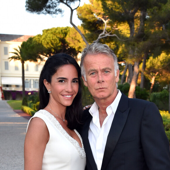 Exclusif - Franck Dubosc, l'acteur et humoriste français, et son épouse, Danièle, durant le 5eme gala annuel de l'unité d'Antibes Juan les Pins, Vallauris, Golfe Juan, de la Croix Rouge française dans le cadre du prestigieux hôtel Eden Roc au Cap d'Antibes, le 10 juin 2017. © Bruno Bébert/Bestimage