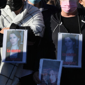 La famille et les proches se sont réunis pour une marche blanche en hommage à Delphine Jubillar, l'infirmière de 33 ans, disparue il y a un an, à Cagnac-les-Mines. Le 19 décembre 2021 © Patrick Bernard / Bestimage