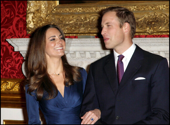 Annonce des fiançailles du prince William et Kate Middleton à Clarence House, en 2010.