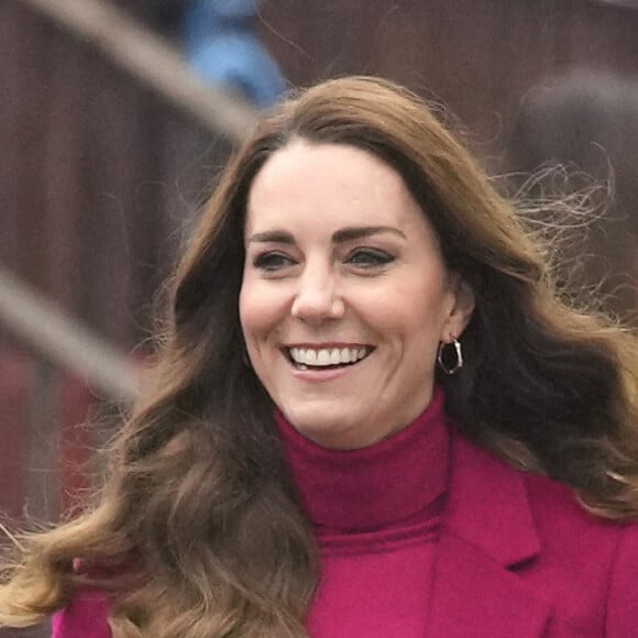 Catherine (Kate) Middleton, duchesse de Cambridge, visite l'école Nower Hill High dans la banlieue de Pinner à Londres, Royaume Uni, le 24 novembre 2021, pour participer à une leçon de sciences sur les neurosciences et l'importance du développement de la petite enfance.