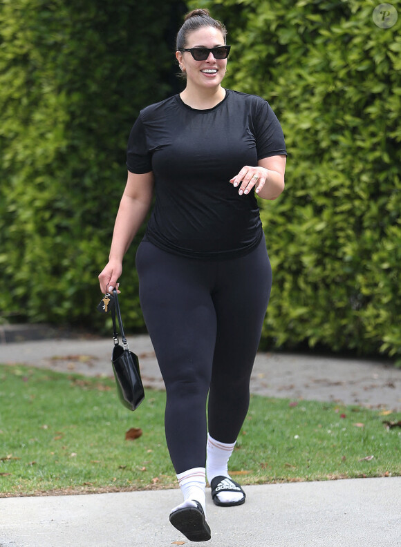 Ashley Graham arrive à son cours de Pilates à West Hollywood, Los Angeles. Le 14 mai 2021.