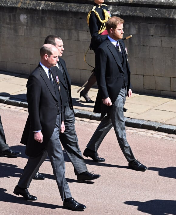 Le prince Harry, duc de Sussex, Peter Phillips, le prince William, duc de Cambridge - Arrivées aux funérailles du prince Philip, duc d'Edimbourg à la chapelle Saint-Georges du château de Windsor, le 17 avril 2021.