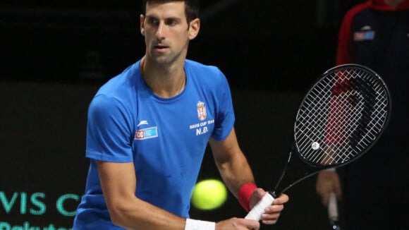 Novak Djokovic a-t-il menti aux autorités australiennes ? Cette information qui pourrait tout changer...