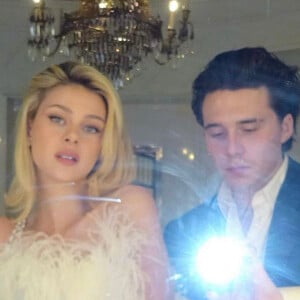 Brooklyn Beckham et sa fiancée Nicola Ann Peltz. Janvier 2022.