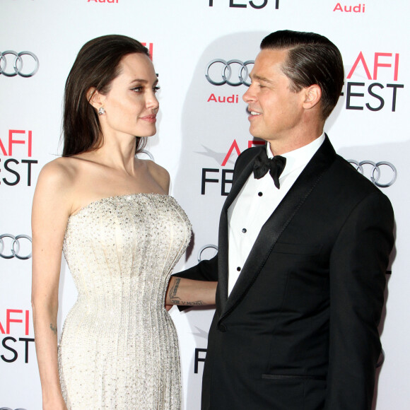 Angelina Jolie et Brad Pitt à l'avant-première du film "By the Sea" lors du gala d'ouverture de l'AFI Fest à Hollywood, le 5 novembre 2015.