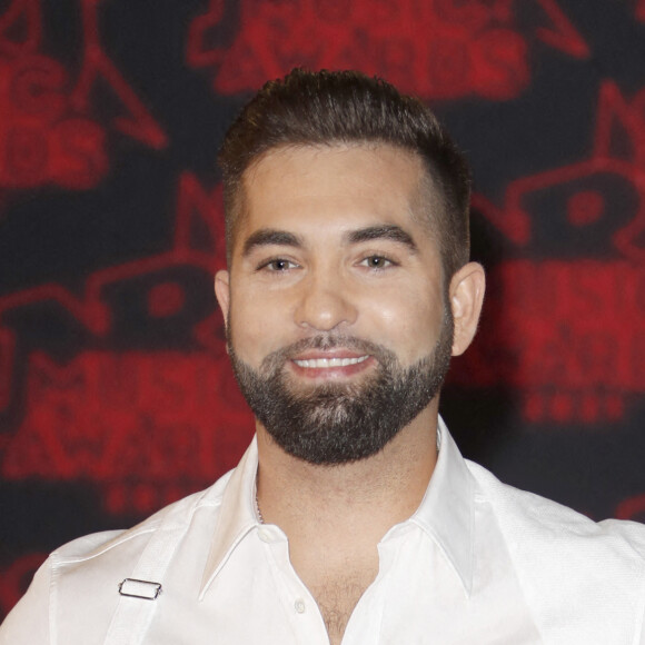 Kendji Girac lors de la 23ème édition des NRJ Music Awards 2021 au Palais des Festivals de Cannes, le 20 novembre 2021. © Christophe Aubert via Bestimage