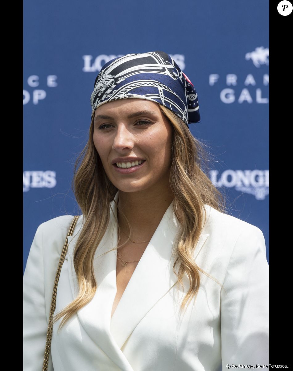 Camille Cerf - Prix de Diane Longines à l'hippodrome de Chantilly, le 20 juin 2021. © Pierre Perusseau/Bestimage